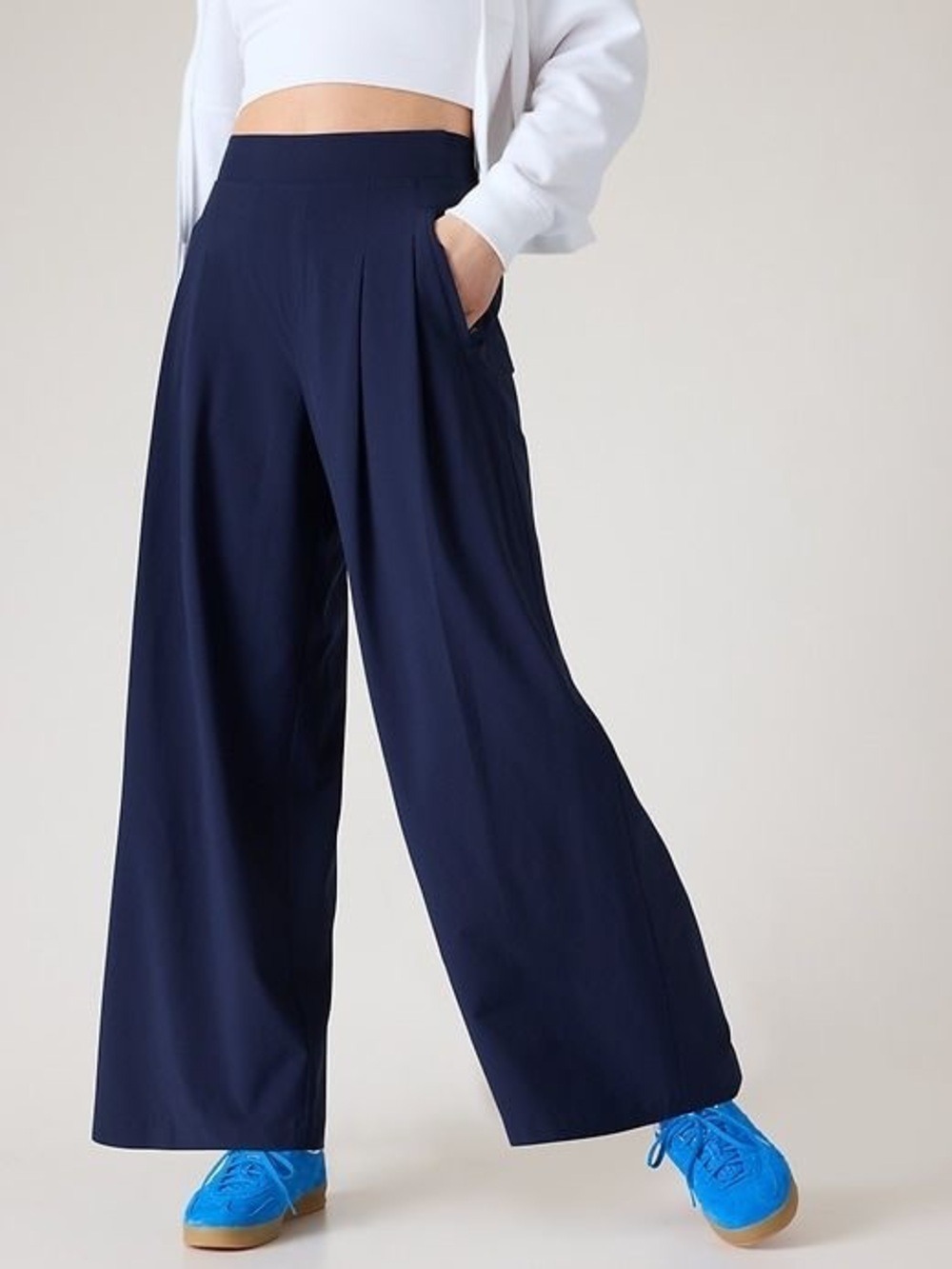 ATHLETA Brooklyn Heights High Rise Pleated Wide Leg Pant SIZE 2 (New with tags)
